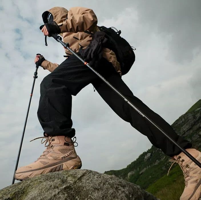 登山の杖 超軽量カーボン製五段折りたたみ登山杖