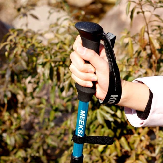 登山の杖 軽量アルミ製トレッキング杖