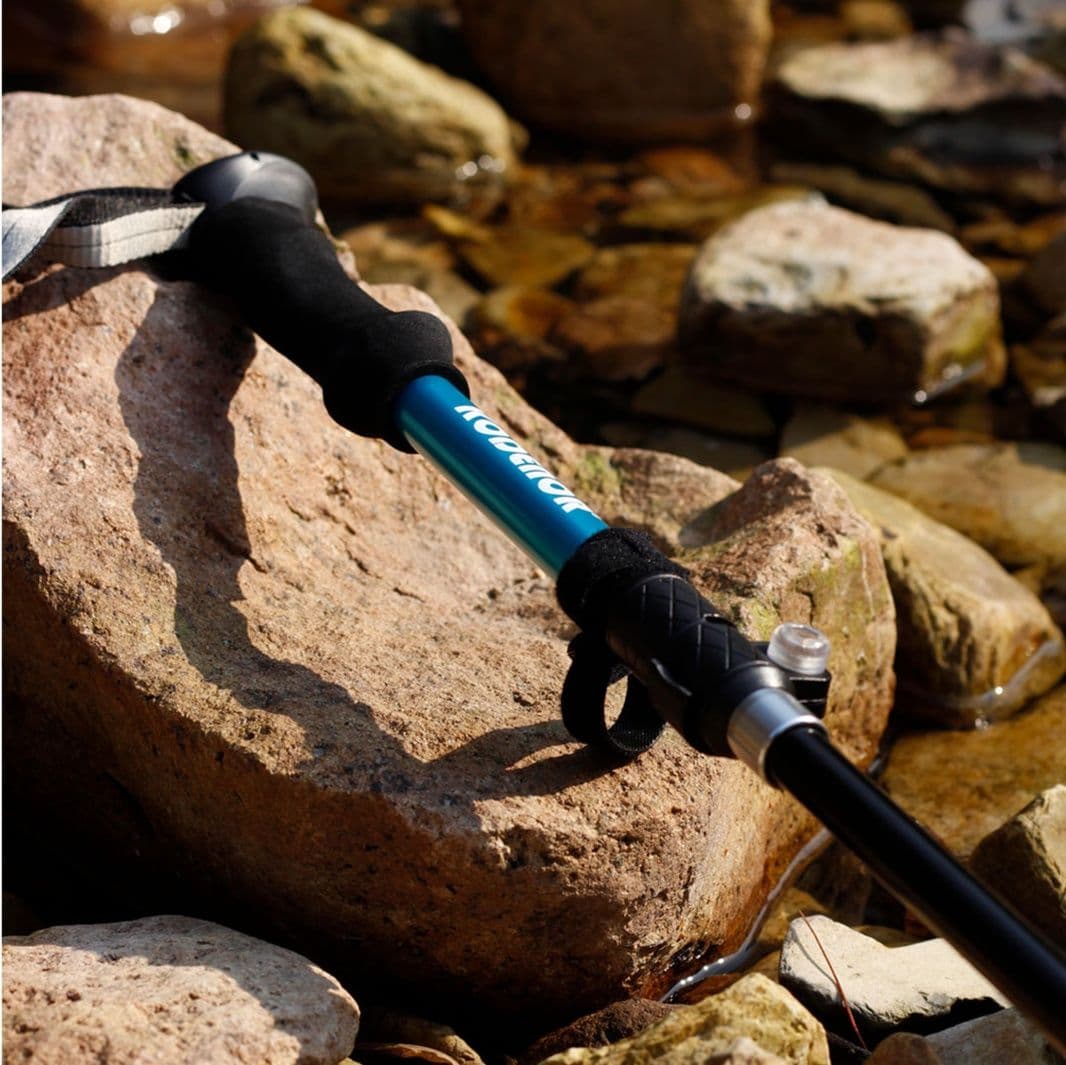 登山の杖 軽量アルミ製トレッキング杖