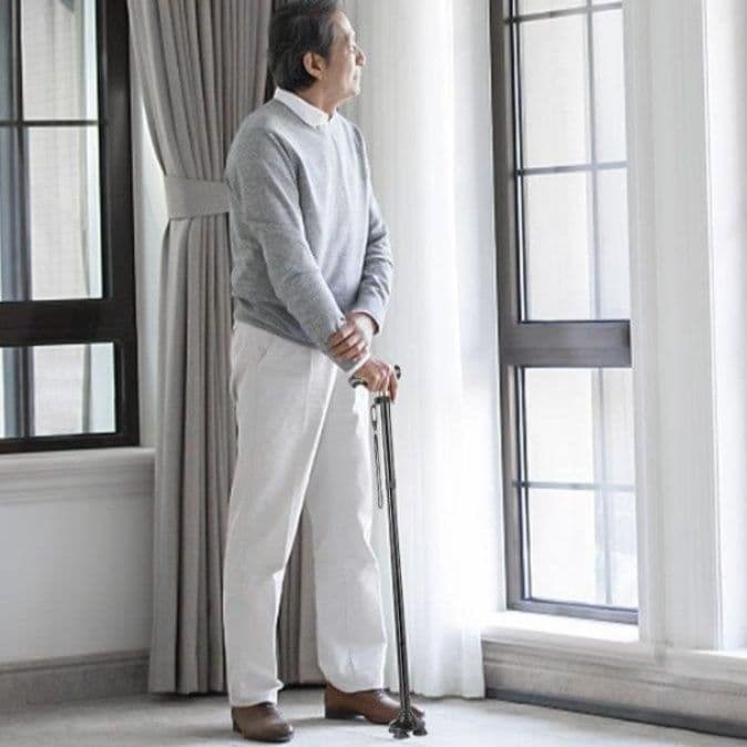 杖 高齢者向け軽量調節式折りたたみ歩行杖