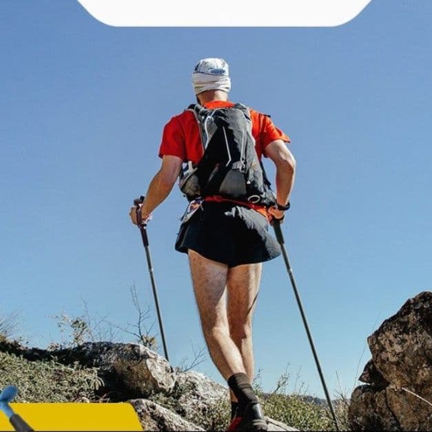 登山杖 軽量 折りたたみ式  カーボンファイバー 四節 コンパクト