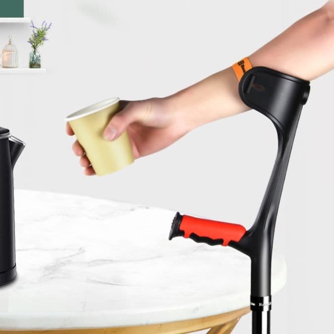 杖 軽量アルミ製肘支持付き松葉杖