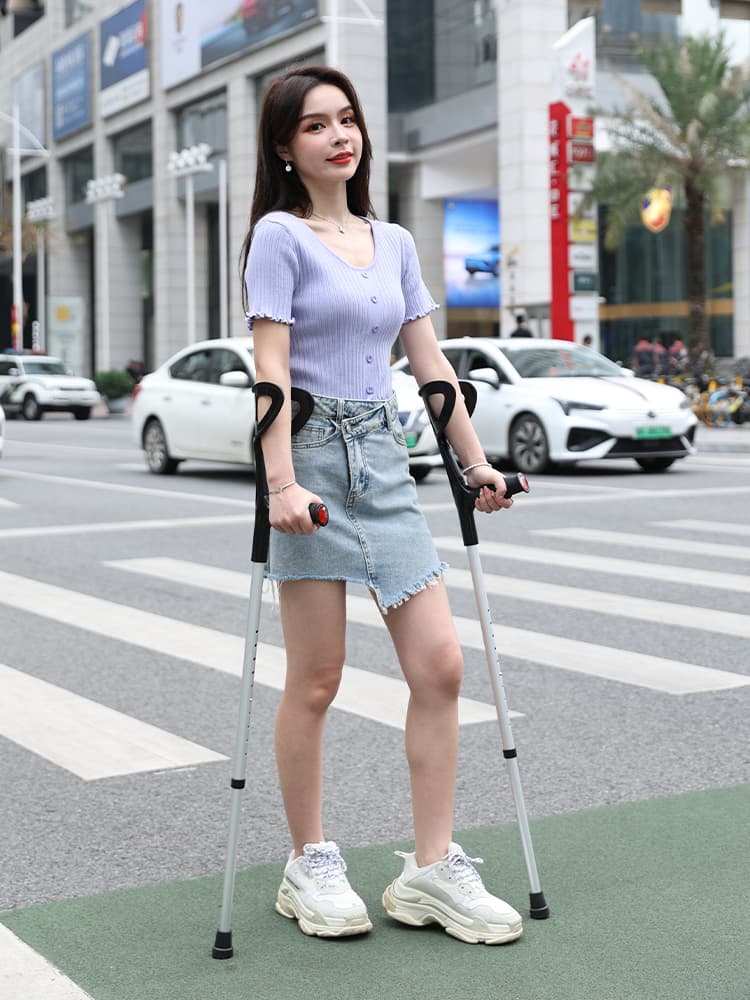 杖 松葉杖 軽量アルミ製前腕支持型松葉杖