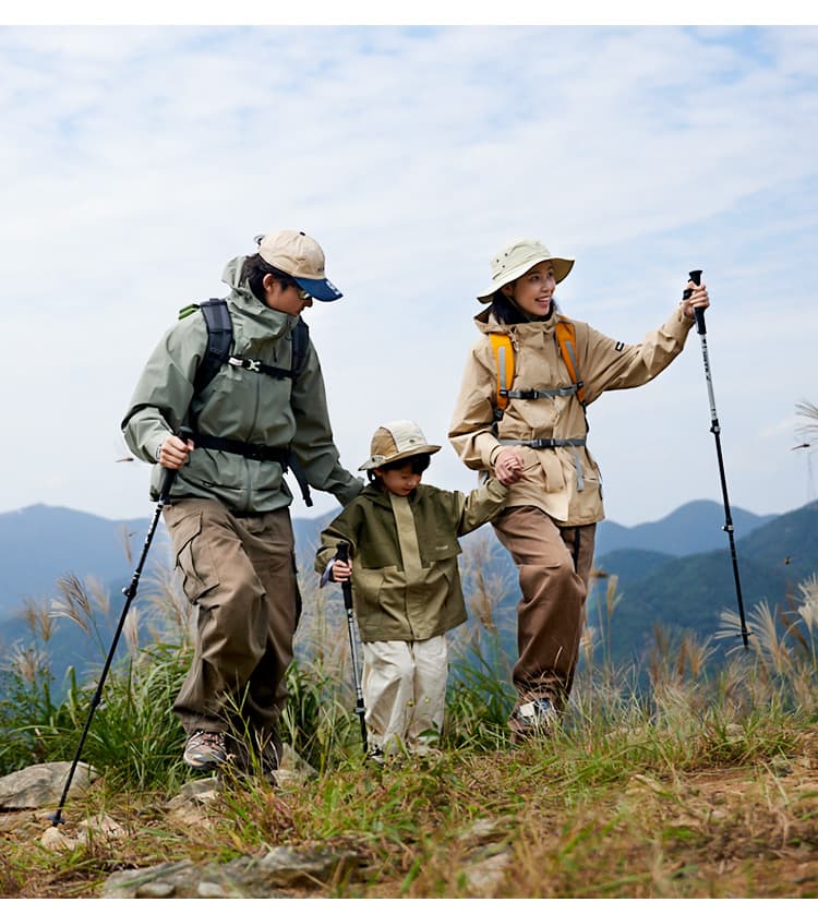 杖 登山の杖 泥除け機能付き多段式トレッキング杖