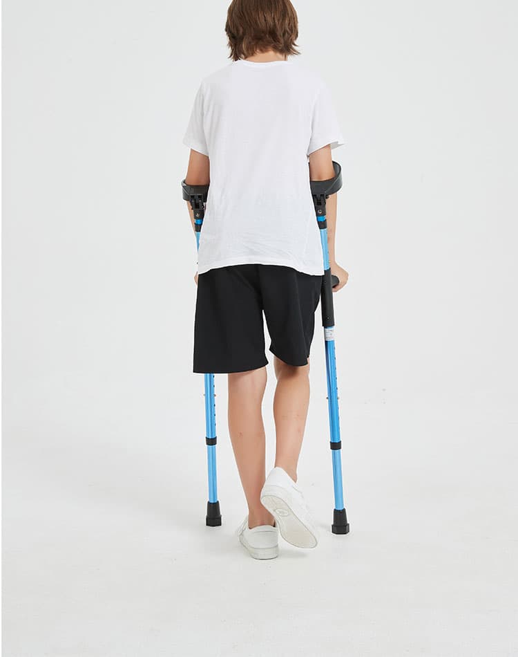 杖 松葉杖 軽量アルミ製前腕サポート松葉杖