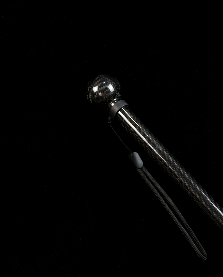 杖 ウォーキングの杖 上品な輝き炭素繊維製高級散歩杖